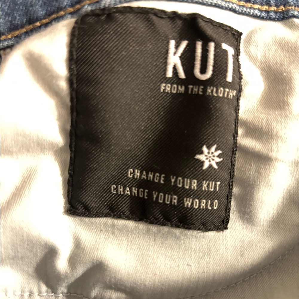 Women’s Kut from the Kloth kick flare cropped frayed jeans - Picture 4 of 4